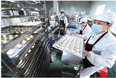 舌尖帶動腳尖 小吃消費釋放更大潛力與食品生產轉型